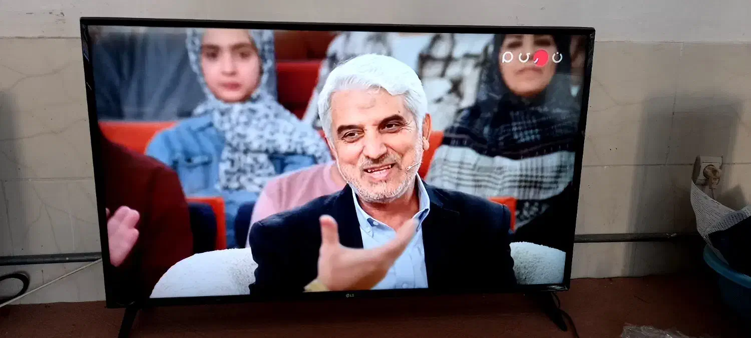 الجی ۴۹ اسمارت|تلویزیون و پروژکتور|قروه, |دیوار