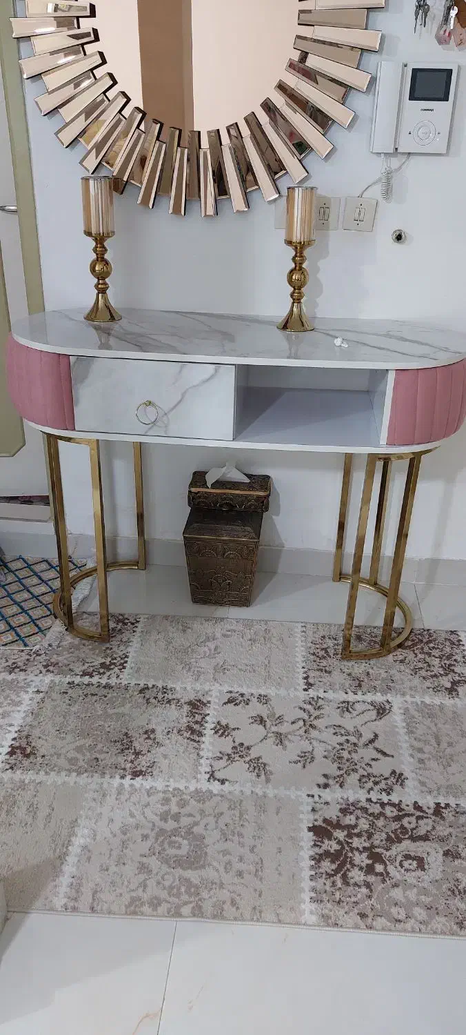 میزناخنکاریک نفره|آرایشگاه و سالنهای زیبایی|سنندج, |دیوار