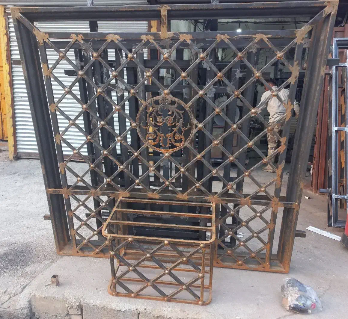 جوشکاری ثابت و سیار ممبینی صالحی|خدمات پیشه و مهارت|رامهرمز, |دیوار