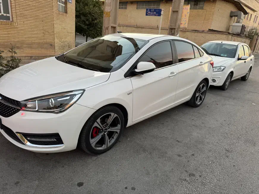 آریزو ۵ اتاق جدید|خودرو سواری و وانت|شیراز, آزادگان|دیوار