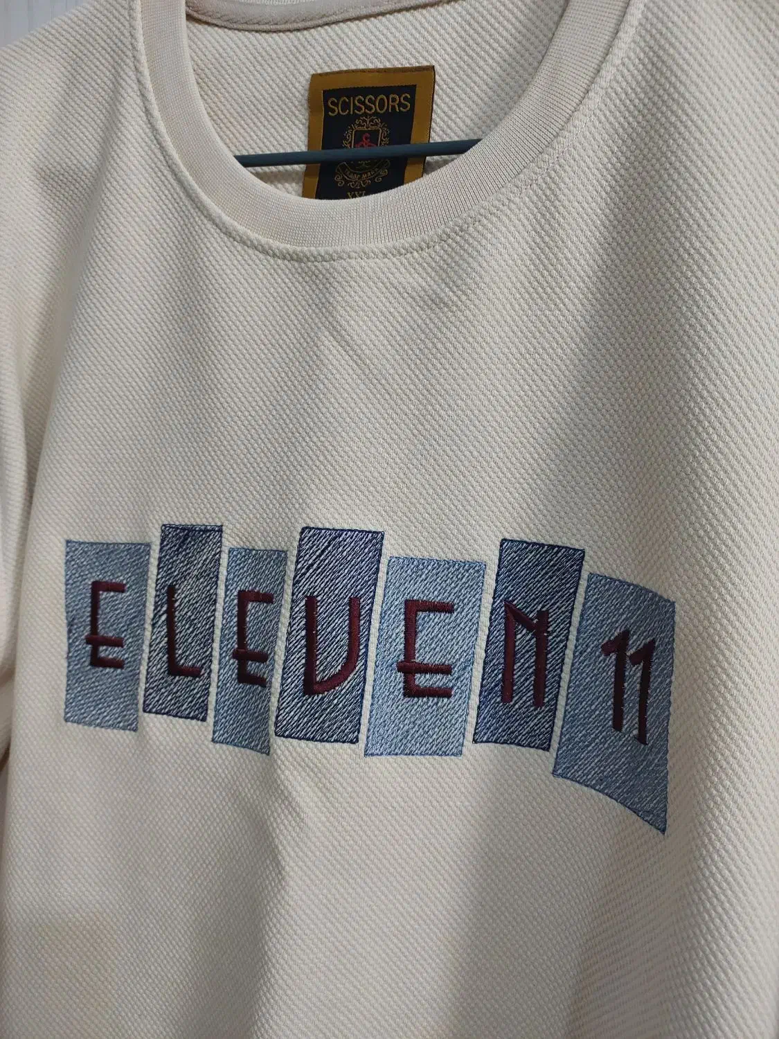 دورس پاییزه|لباس|لاهیجان, شیشه گران|دیوار