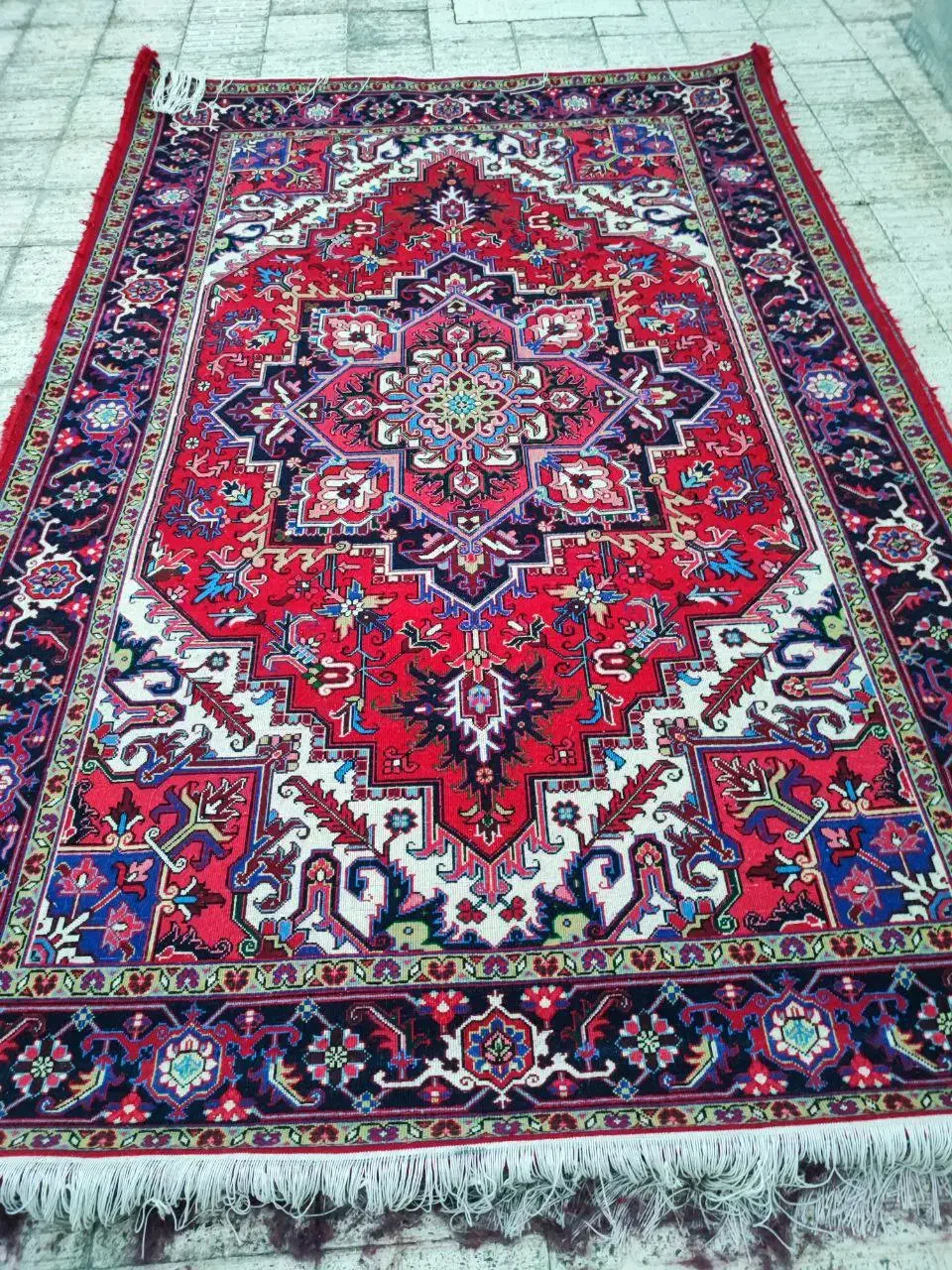 فرش هریس تاجری|فرش|آذرشهر, |دیوار