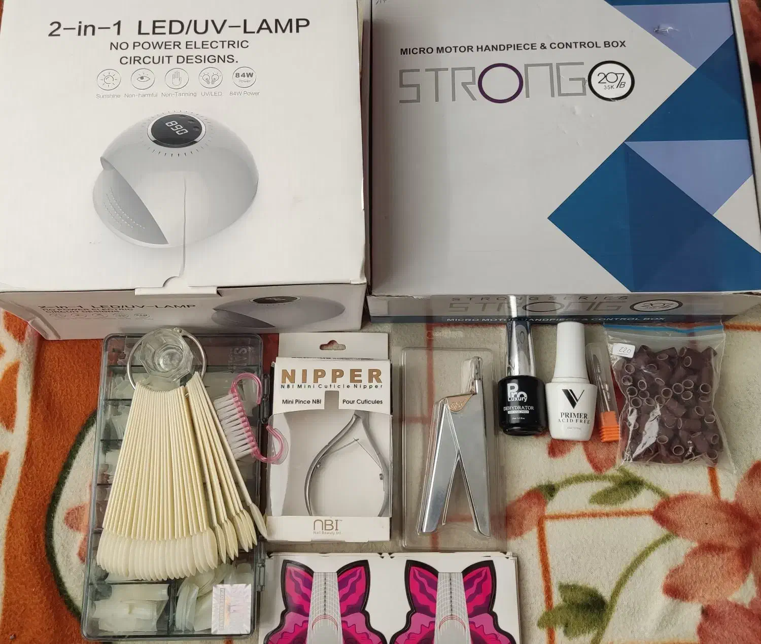 وسایل کاشت ناخن|آرایشگاه و سالنهای زیبایی|کرمانشاه, |دیوار