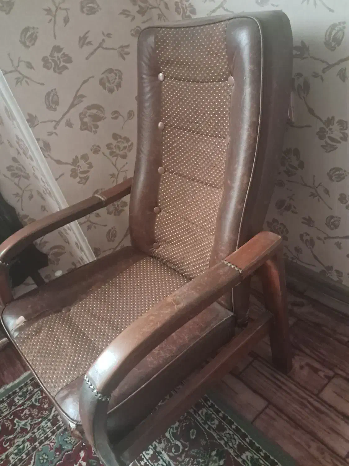 صندلی|صندلی و نیمکت|اهواز, امانیه|دیوار