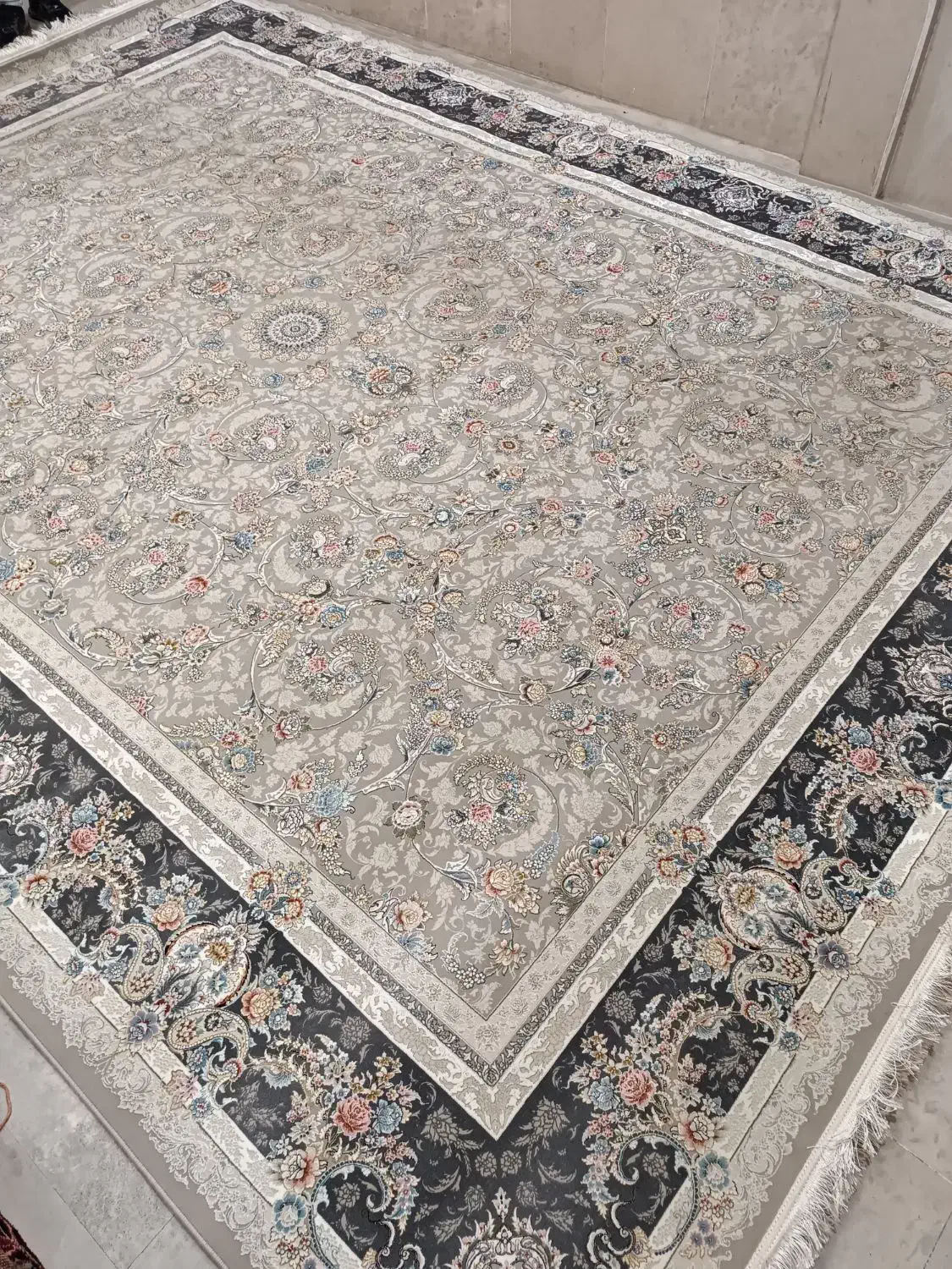 (اندیشه۹۳)۱تخته فرش تک ۳در۴ سیرنگ مشهد۱۲۰۰شونه|فرش|مشهد, مشکینی (شهرک غرب)|دیوار