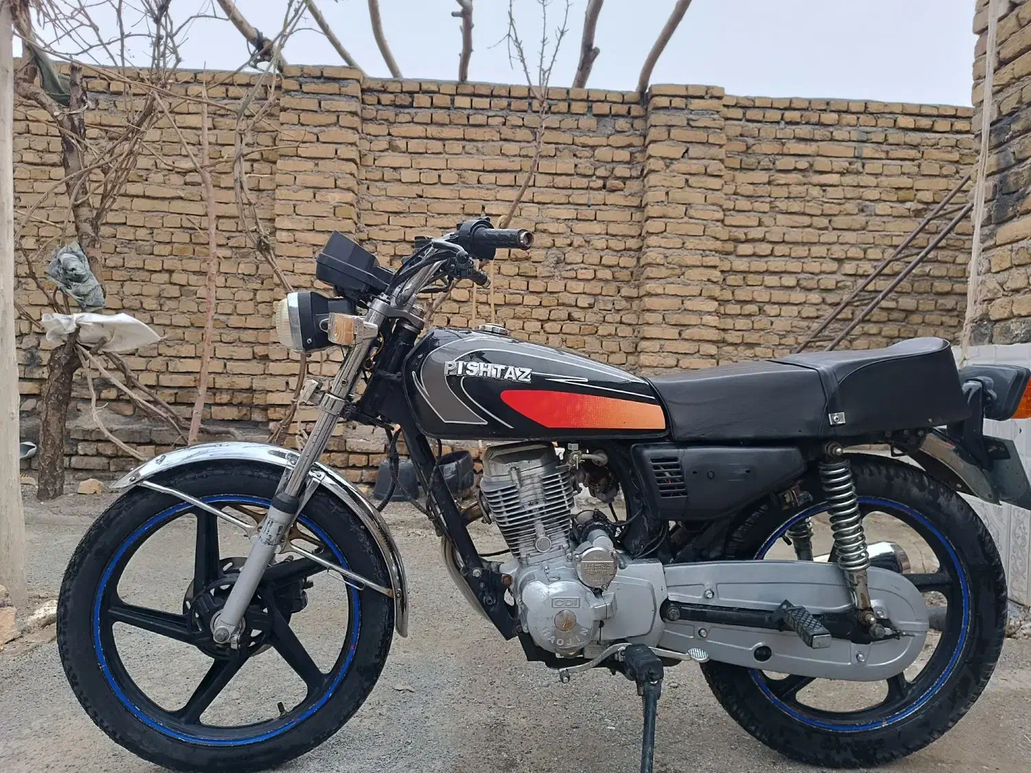 موتور در حد|موتورسیکلت|زاوه, |دیوار