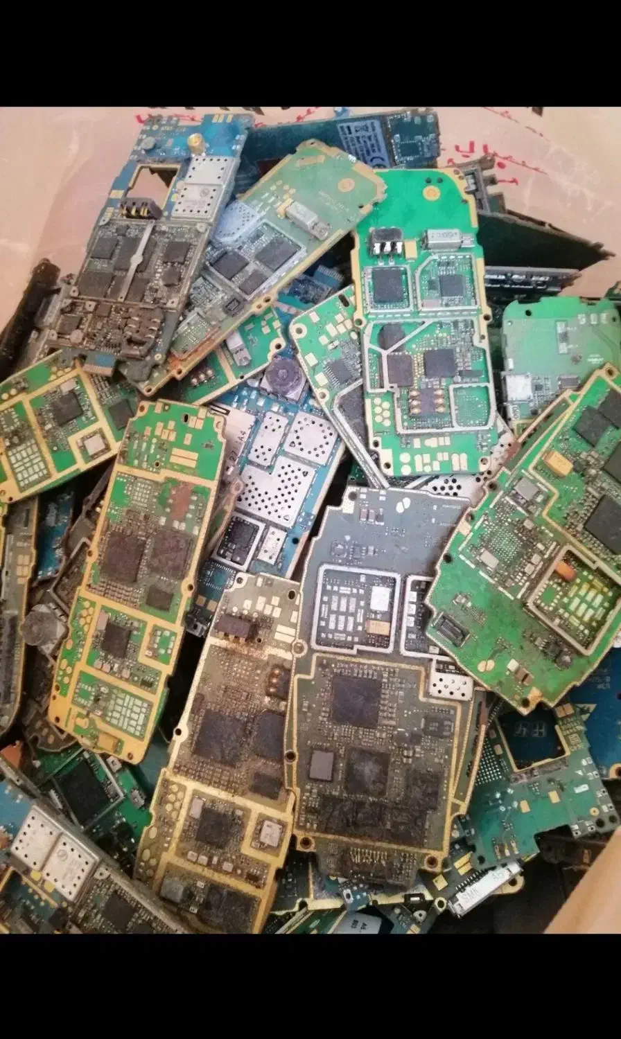 2کیلو برد موبایل قدیمی|لوازم جانبی موبایل و تبلت|قم, بلوار امین و ساحلی|دیوار