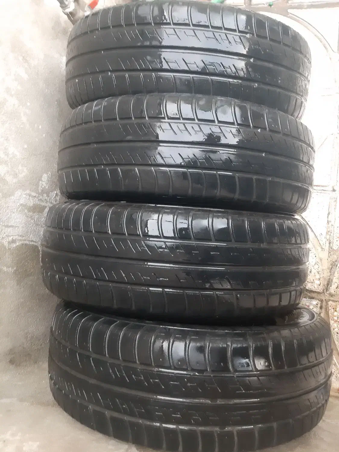 ۴ حلقه لاستیک بارز|قطعات یدکی و لوازم جانبی|همدان, |دیوار