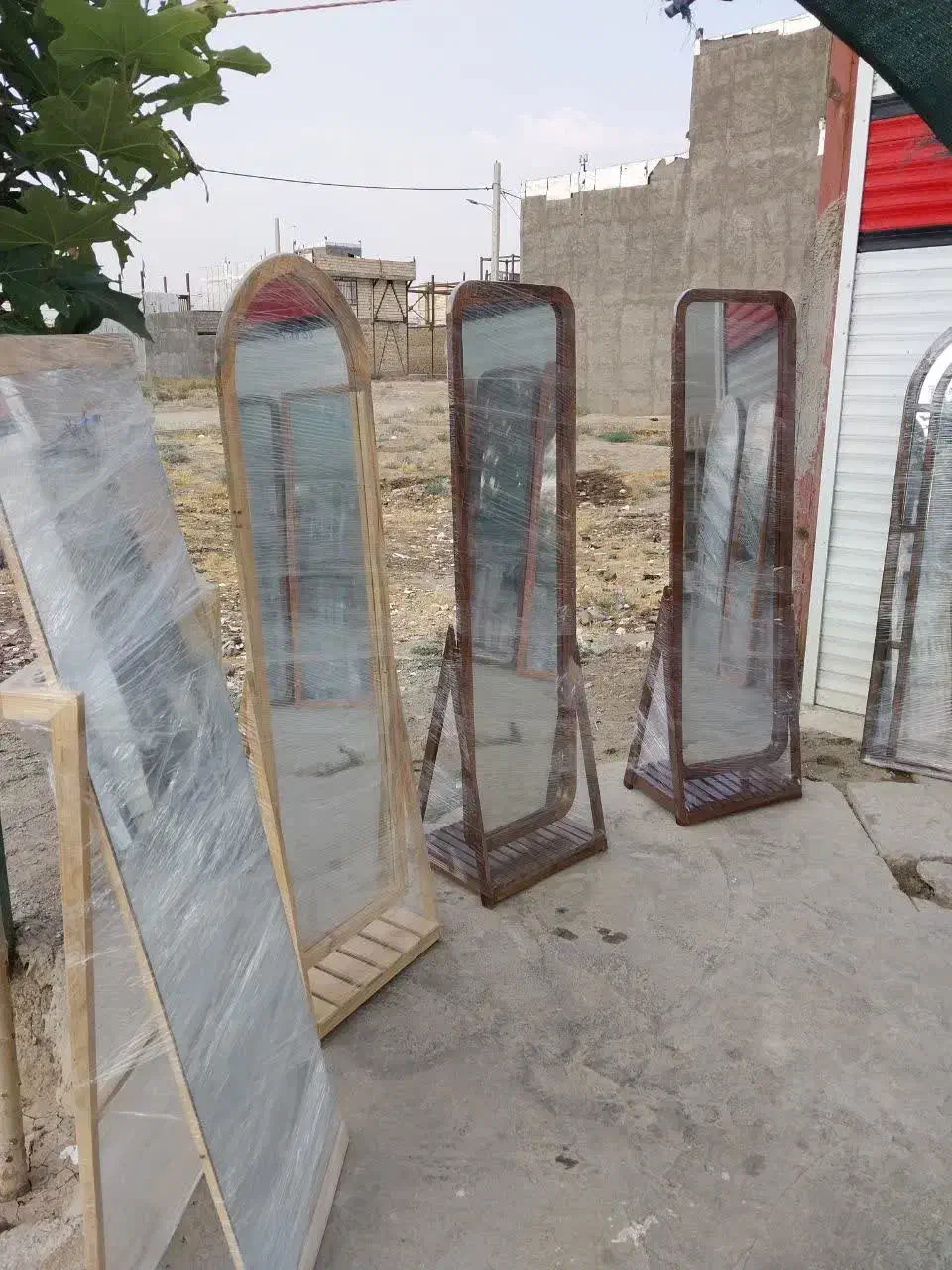 آینه تاشو کد ۰۲۴۸|آرایشگاه و سالن‌های زیبایی|بروجرد, |دیوار