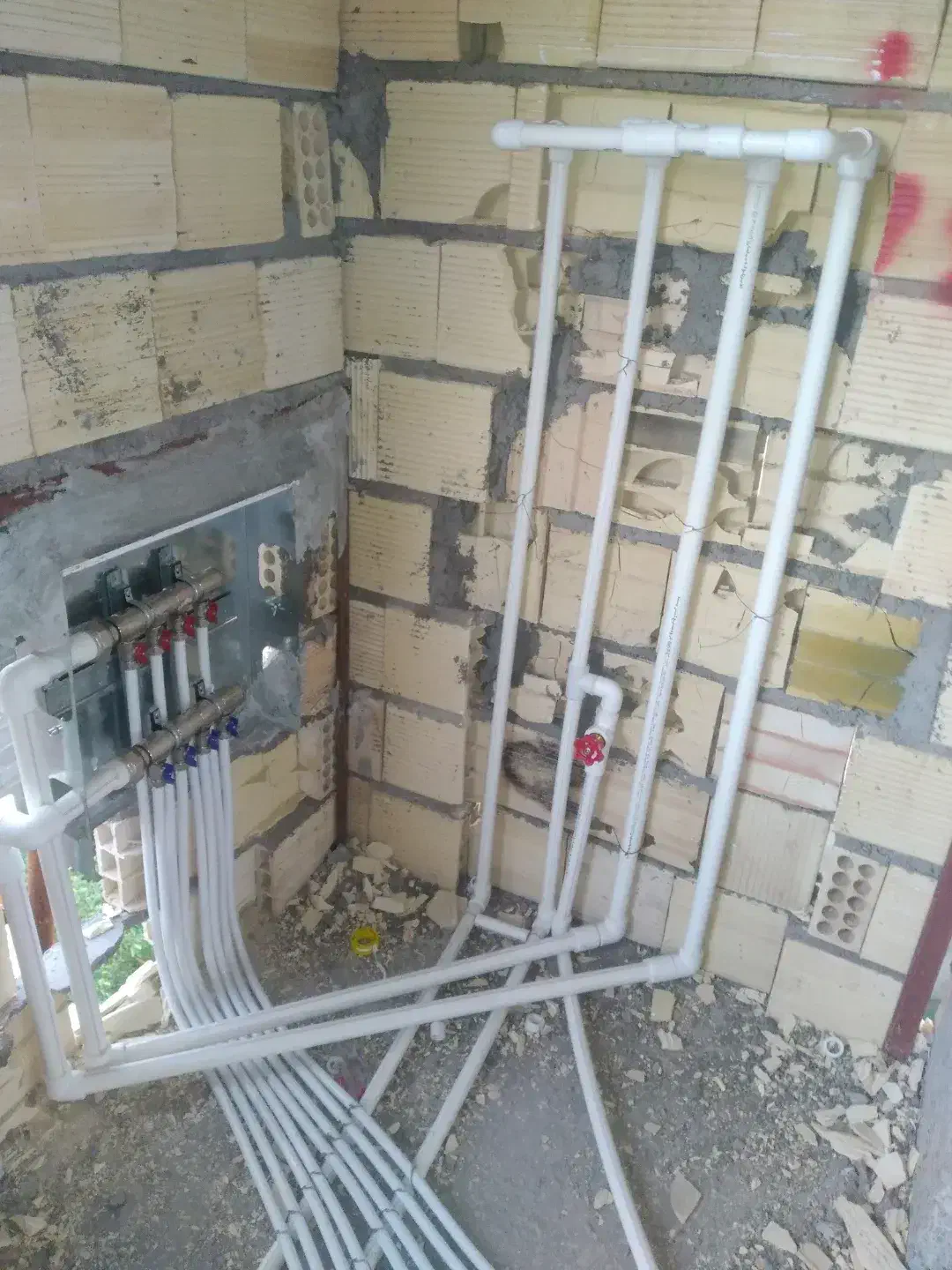 تاسیسات و تعمیرات لوله|خدمات پیشه و مهارت|مراغه, |دیوار