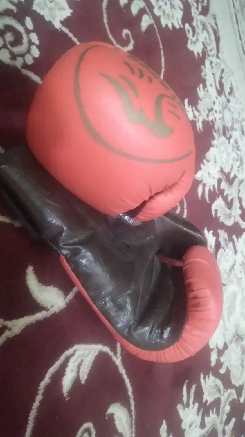 دستکش و بانداژ یوکس|تجهیزات ورزشی|نجفآباد, صالح آباد|دیوار