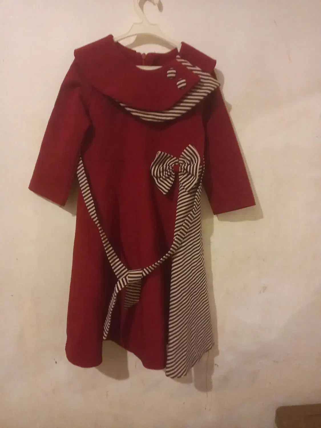 لباس دخنرانه|لباس|رشت, کوی فکوری|دیوار