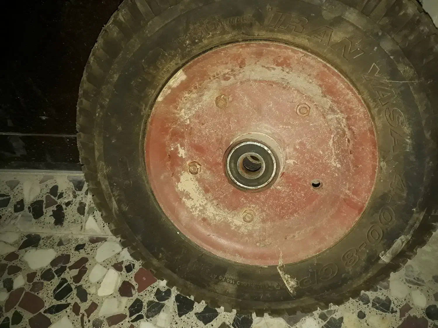 کلید وکابل بالابر دوعددچرخ فرغون|ابزارآلات|اراک, |دیوار