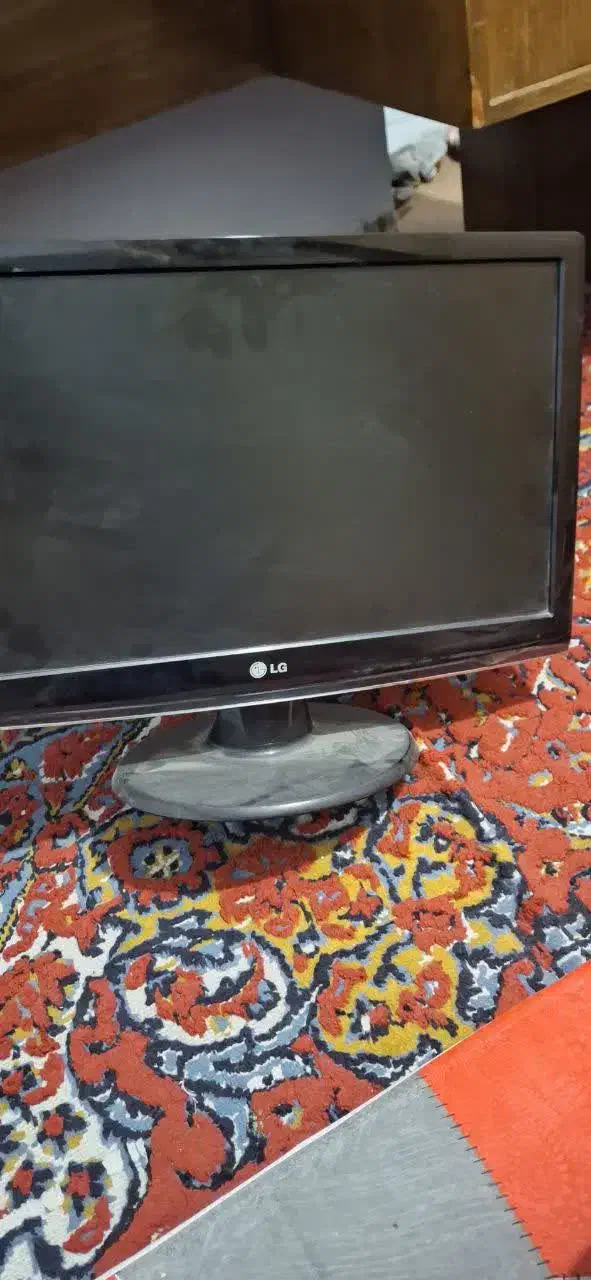 مانیتور 21 اینچ ، LG|قطعات و لوازم جانبی رایانه|سمنان, |دیوار