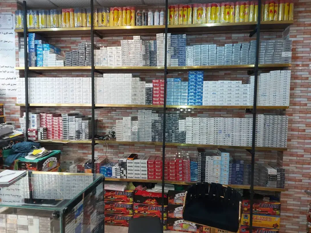 یک نفر وارد یا نیمه وارد در دکه مطبوعات نیازمندیم|استخدام بازاریابی و فروش|صباشهر, |دیوار