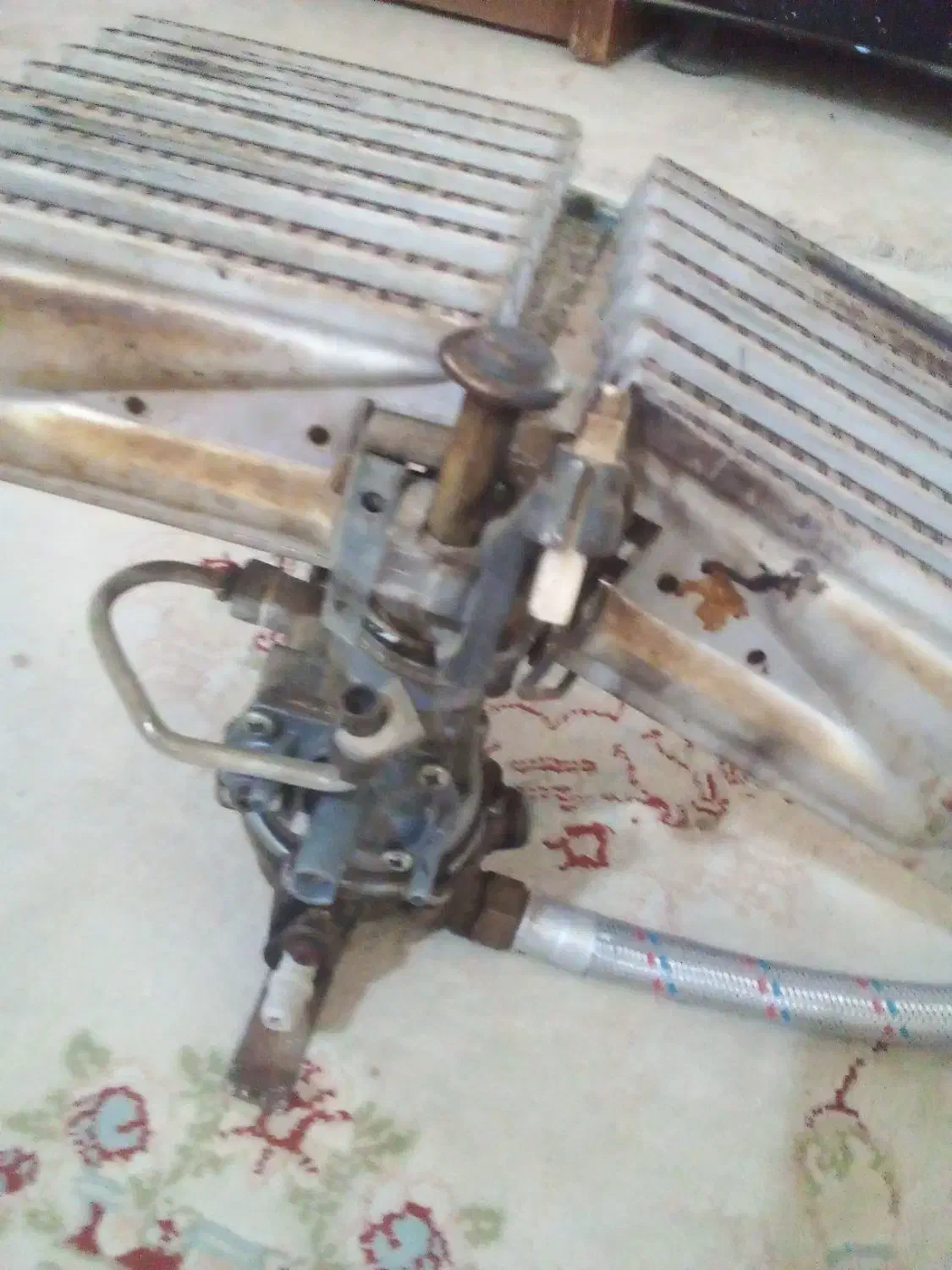 قطعه ی سیستم دیافراگم وخروجی گازواب ابگرمکن|آبگرمکن، پکیج، شوفاژ|تاکستان, |دیوار