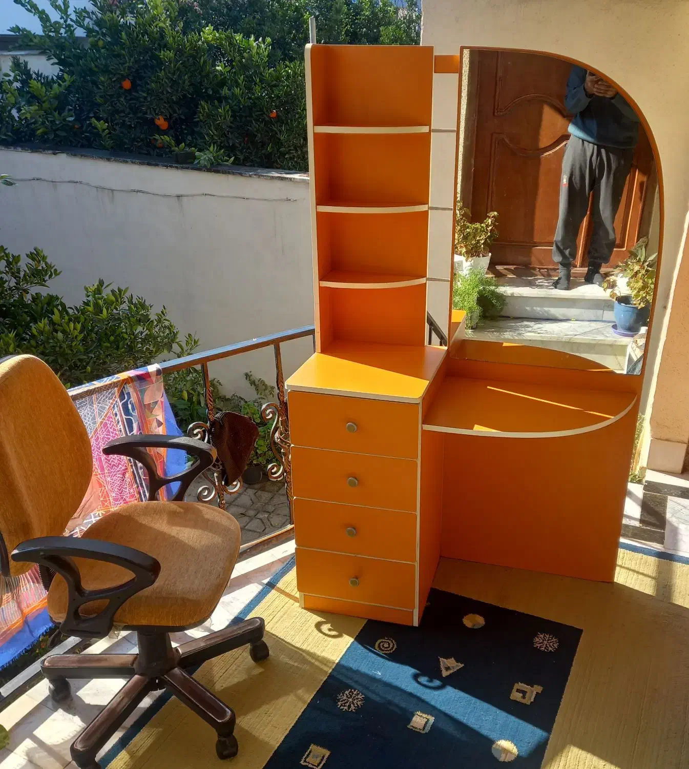 میز ارایشی و صندلی|آرایشگاه و سالنهای زیبایی|کردکوی, |دیوار