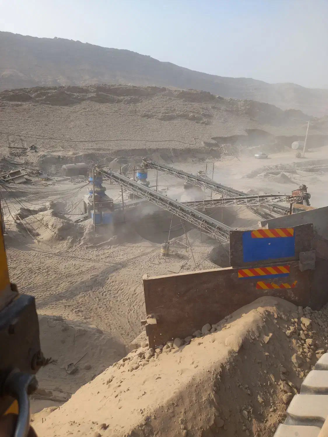 راننده لودر کوماتسو۴۷۰کارگر ساده ماسه شویی سنگ شکن|استخدام صنعتی، فنی، مهندسی|قنوات, |دیوار