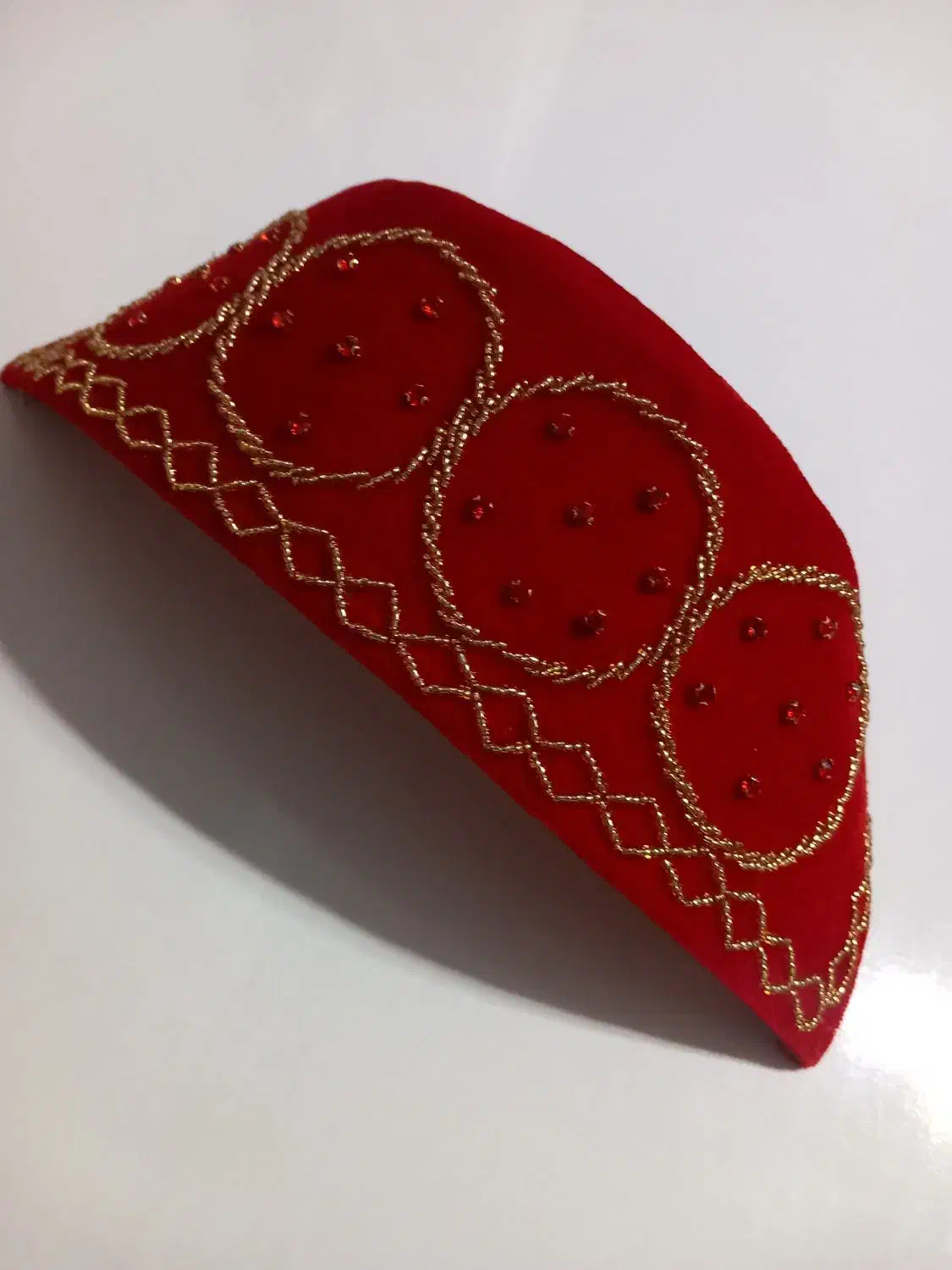 لچک|لباس|یاسوج, |دیوار