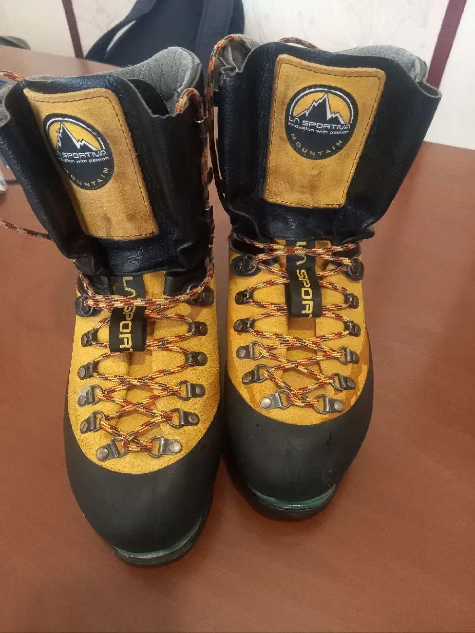 کفش کوهنوردی ویژه حرفه ای هادومدل کمیابLaSportiva|کیف، کفش، کمربند|تهران, حبیب الله|دیوار