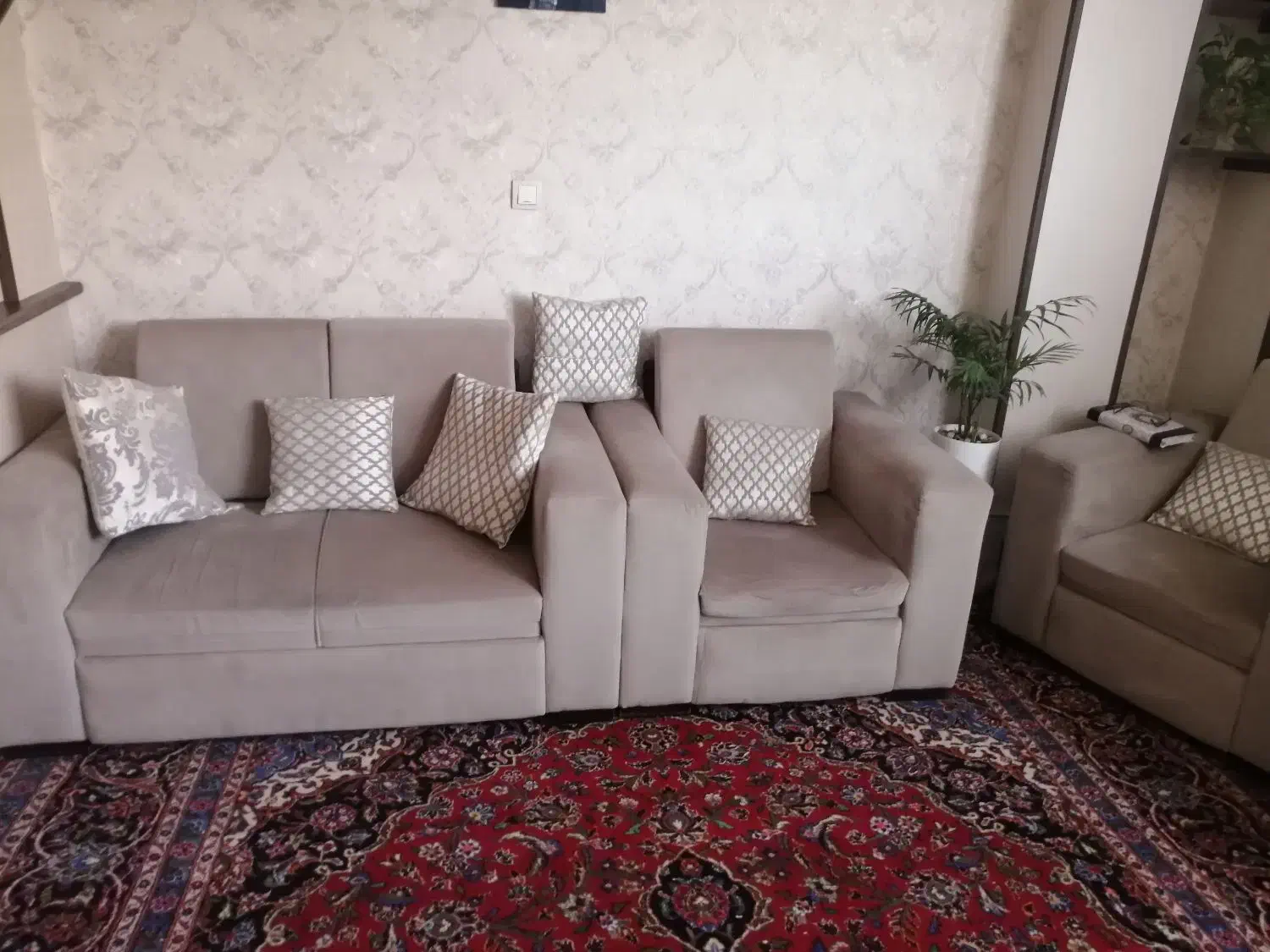لوازم منزل|مبلمان خانگی و میز عسلی|شیراز, ریاستی|دیوار