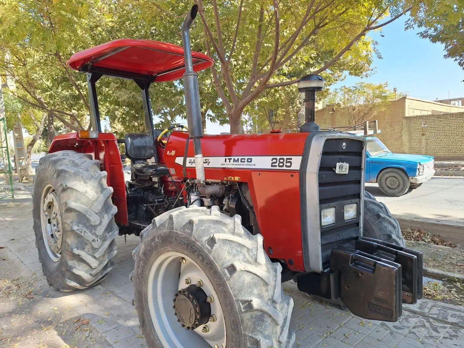 تراکتور دو دیفرانسیل ۲۸۵|خودرو سنگین|فولادشهر, فولادشهر|دیوار