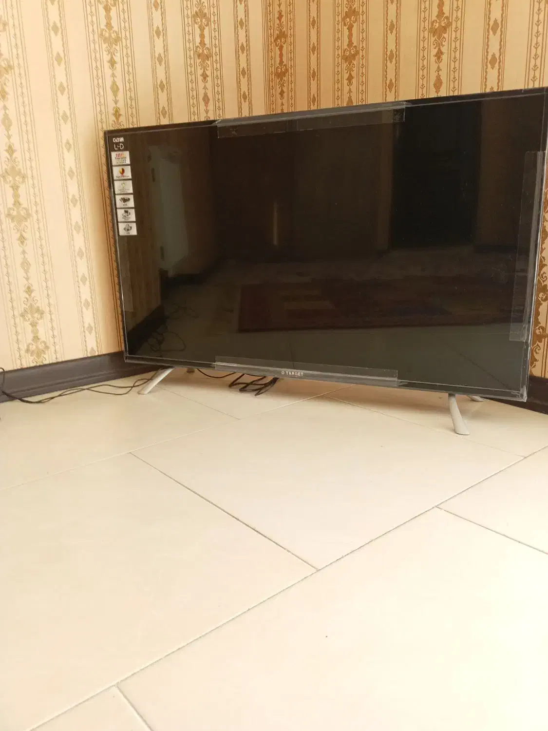 تلویزیون تارگت 43 اینچ|تلویزیون و پروژکتور|شاندیز, |دیوار