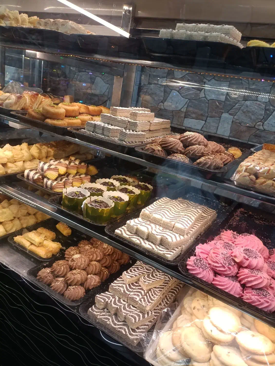 استخدام فروشنده نیمه وقت|استخدام خدمات فروشگاه و رستوران|پاکدشت, پاکدشت (مامازند)|دیوار