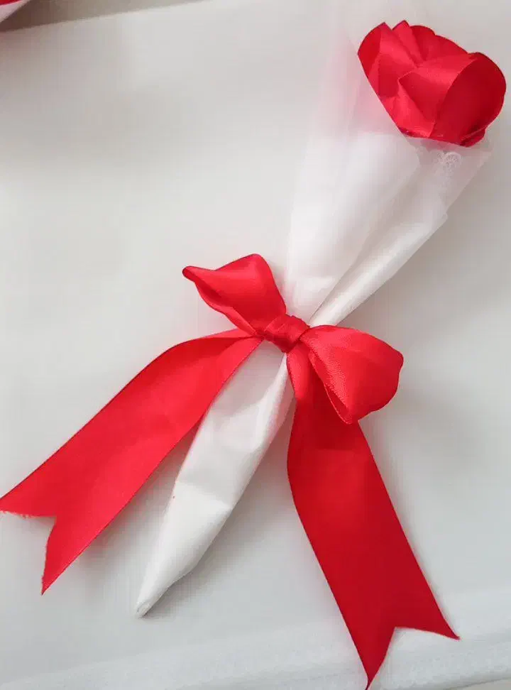 شاخه گل|گل مصنوعی|تربت جام, شاد|دیوار