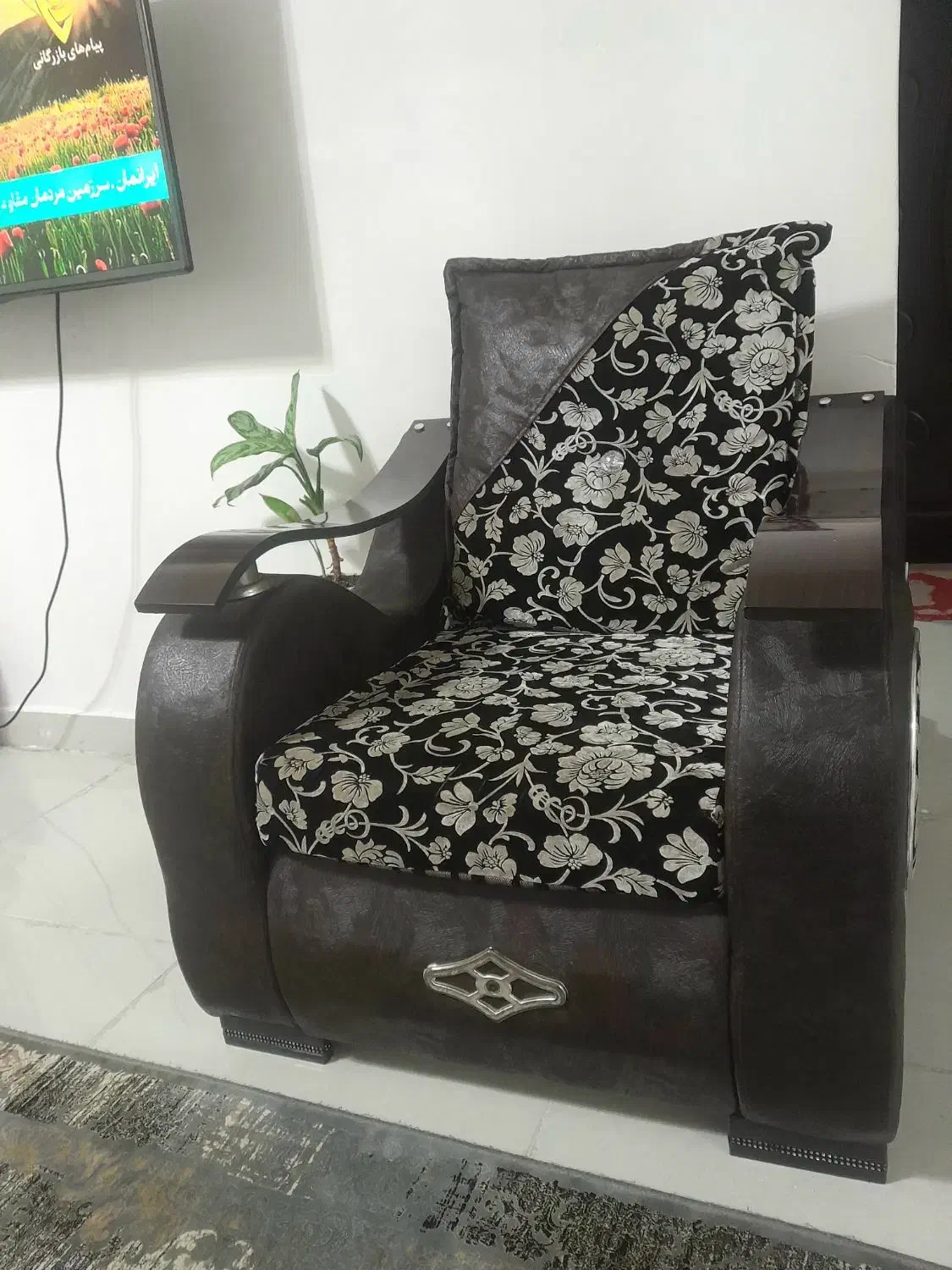 مبل|مبلمان خانگی و میز عسلی|رشت, کوی مهر|دیوار