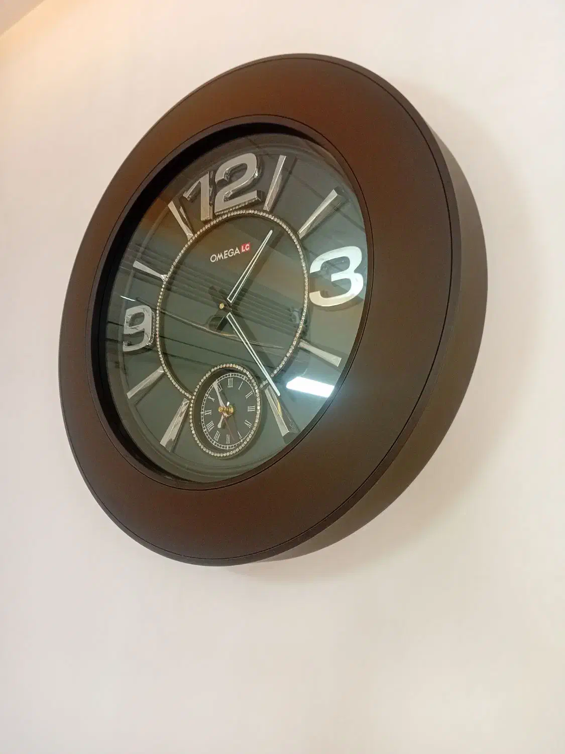 ساعت دیواری مارک امگا اصل|ساعت دیواری و تزئینی|بروجرد, |دیوار