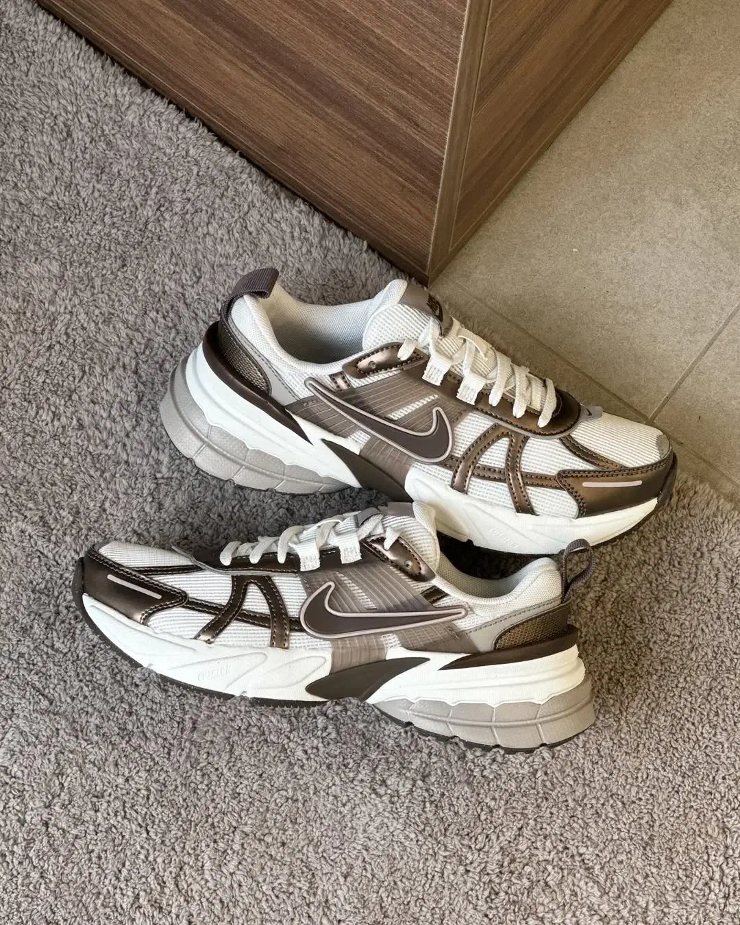 کتونی نایک وی تو کی سفیدمسی ملایم رانینگ نیوکالکشن|کیف، کفش، کمربند|تهران, پرستار|دیوار