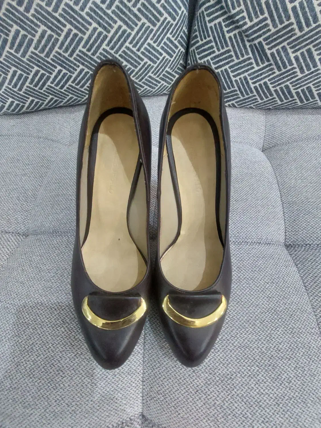 کفش چرم زنانه شماره 39|کیف، کفش، کمربند|شیراز, زرهی|دیوار