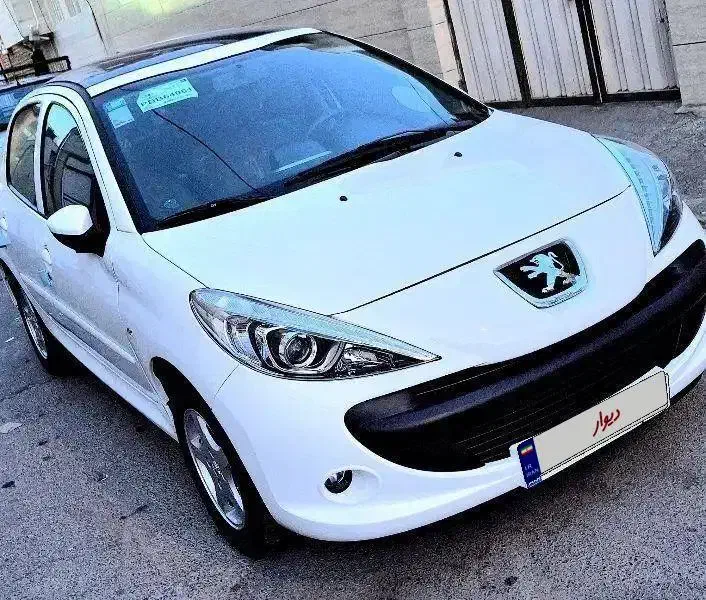 ۲۰۷ پانوراما خشک|خودرو سواری و وانت|خرم‌آباد, |دیوار