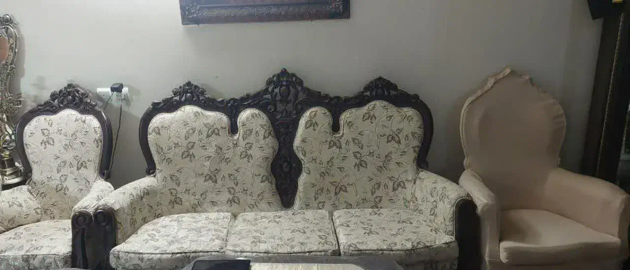 سرویس مبلمان ۹ نفره|مبلمان خانگی و میز عسلی|قم, هنرستان|دیوار
