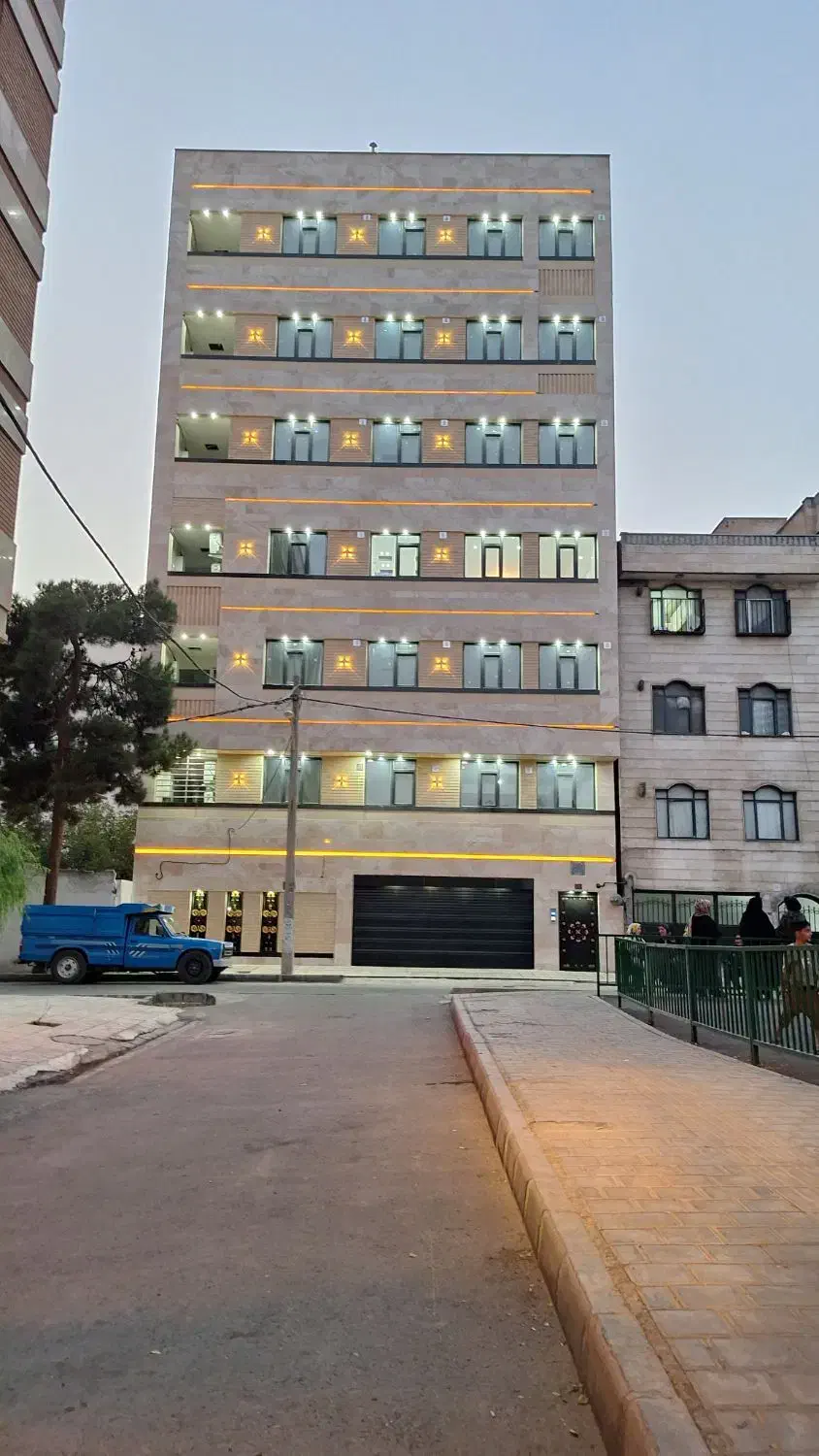 فروش آپارتمان ۱۳۰ متری ۲ خوابه با بهترین متریال|فروش آپارتمان|تهران, اتابک|دیوار
