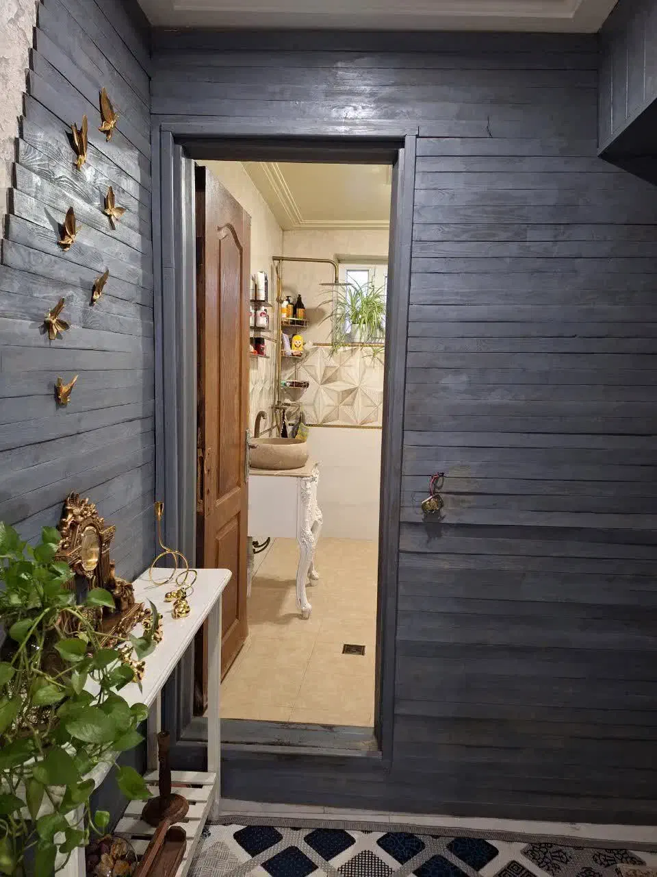 فرحزاد ۱۲۰ متر ۳خواب طبقه دوم