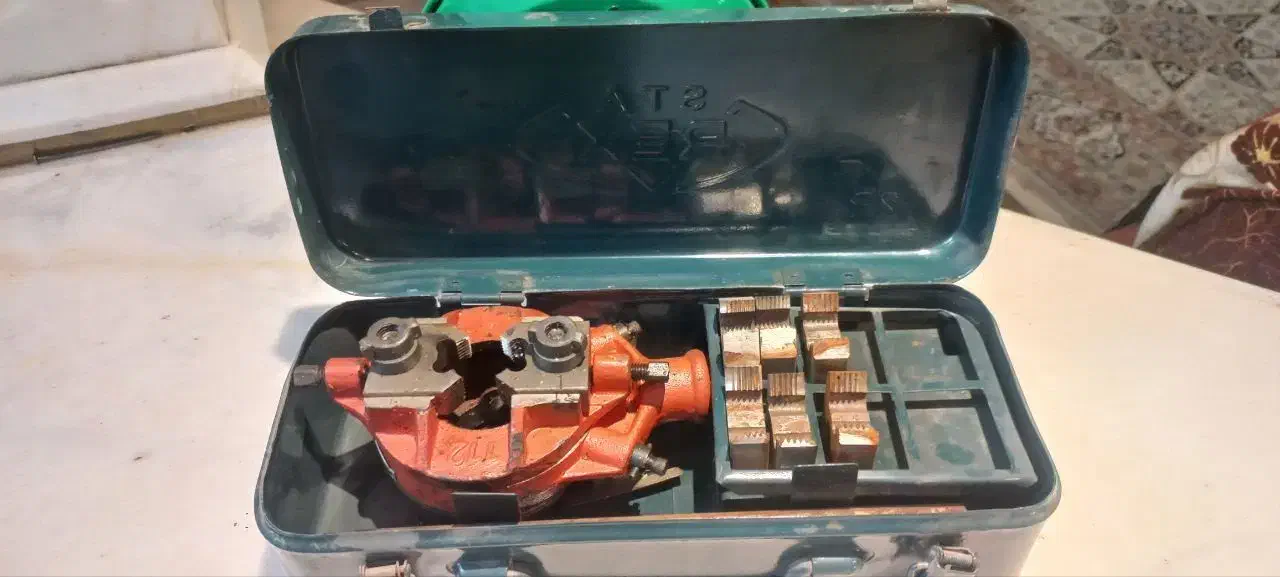 حدیده رکس|ابزارآلات|نیشابور, امین اسلامی|دیوار