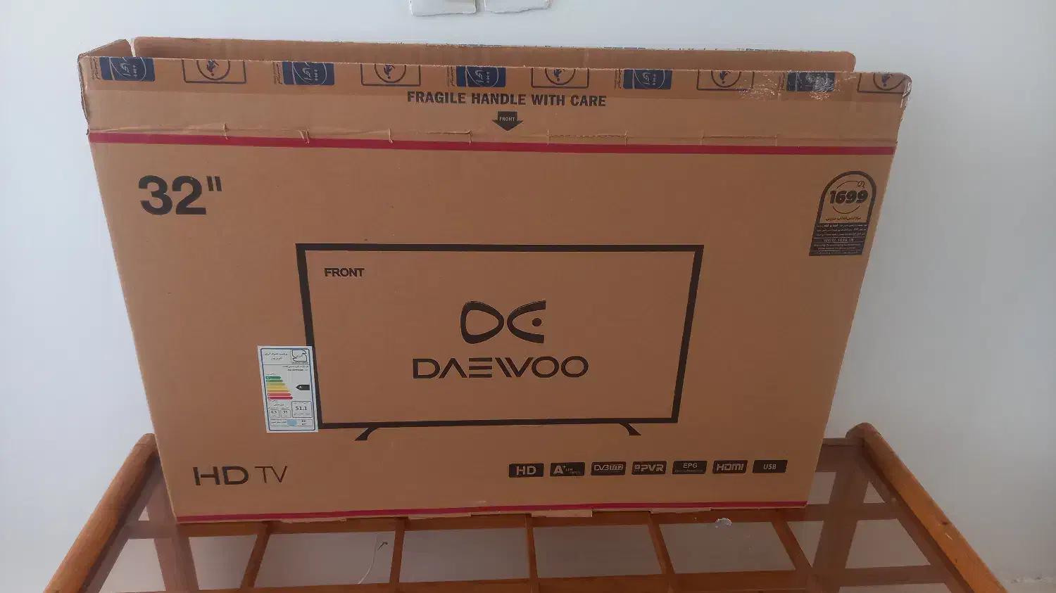 جعبه ی تلویزیون دوو32اینچ|تلویزیون و پروژکتور|رشت, نیکمرام|دیوار