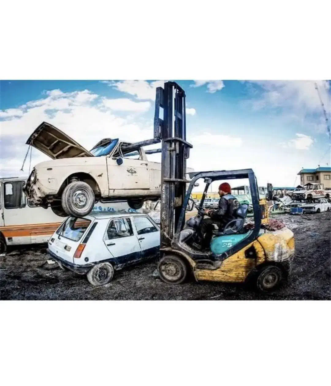 مرکز اسقاط رده خارج خودرو فرسوده تصادفی اسقاطی|خدمات موتور و ماشین|اصفهان, لاله|دیوار