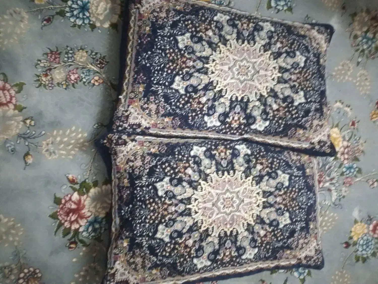 روبالشی تمیز ونو|رختخواب، بالش، پتو|محلات, |دیوار