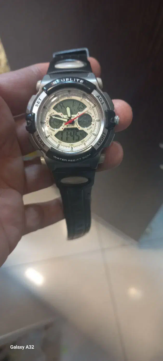 ساعت مچی|ساعت|اراک, |دیوار