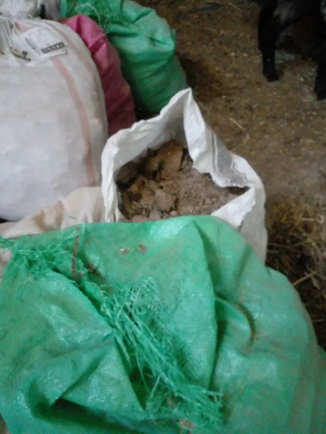 کود گوسفندی|لوازم جانبی حیوانات|اصفهان, اندوان|دیوار