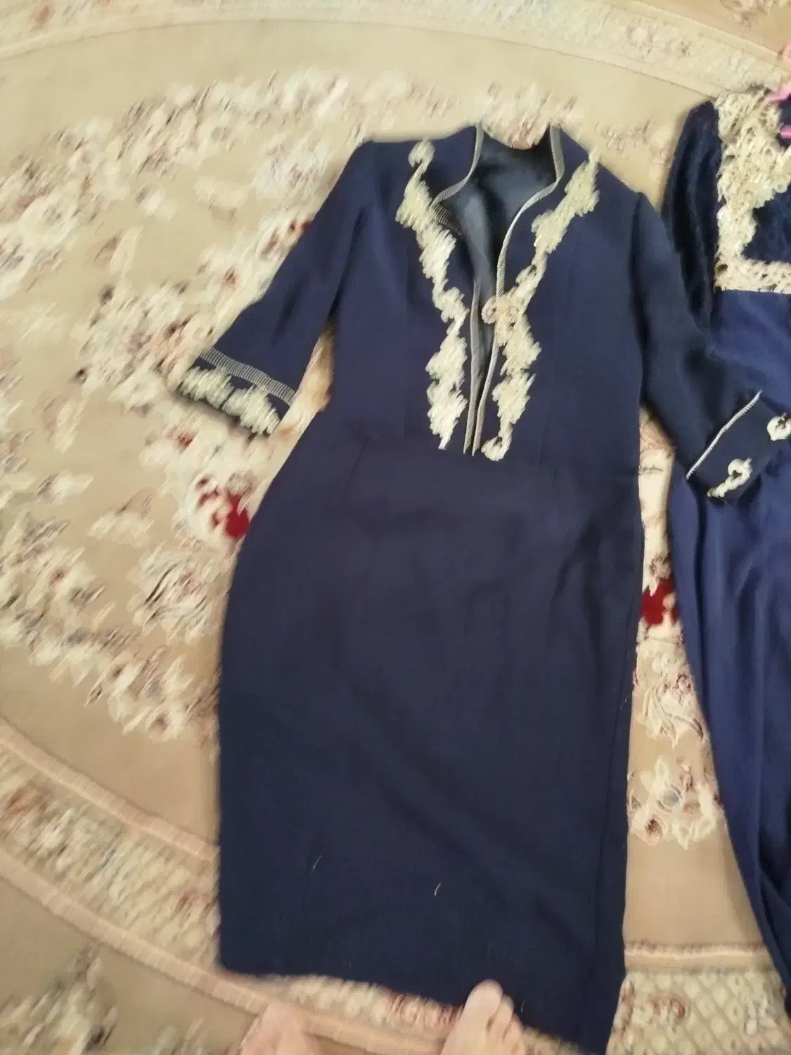 لباس مجلسی|لباس|میبد, |دیوار