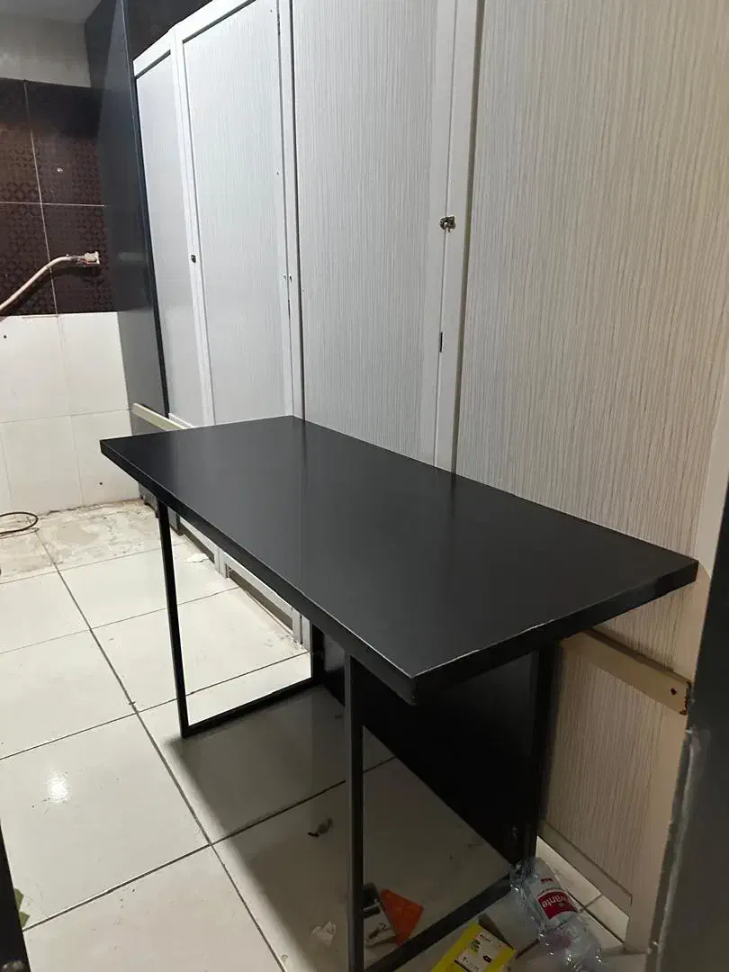 میز پایه فلزی با صفحه ی ام دی اف ترک ۳۵۰۰|دفتر کار|شیراز, معالی‌آباد|دیوار