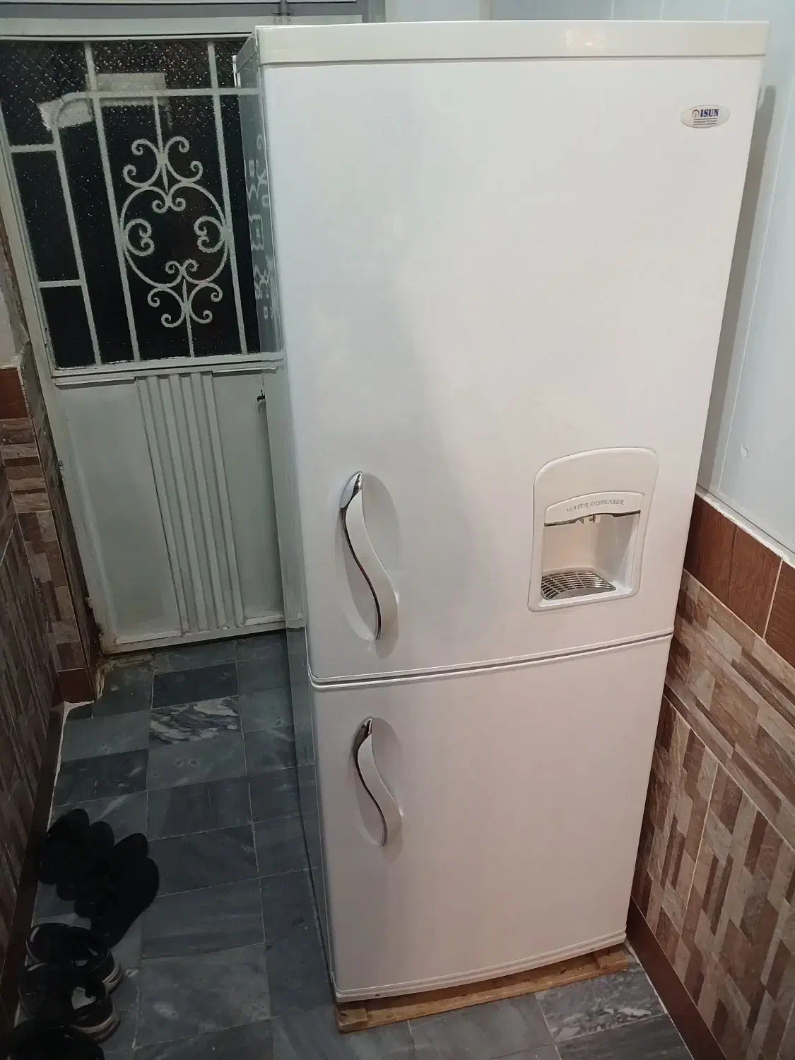 یخچال|یخچال و فریزر|خوی, |دیوار