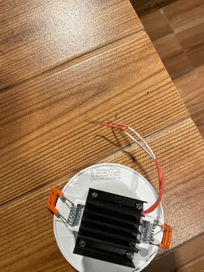 چراغ سقفی توکار|لامپ و چراغ|مشهد, نوفل لوشاتو|دیوار