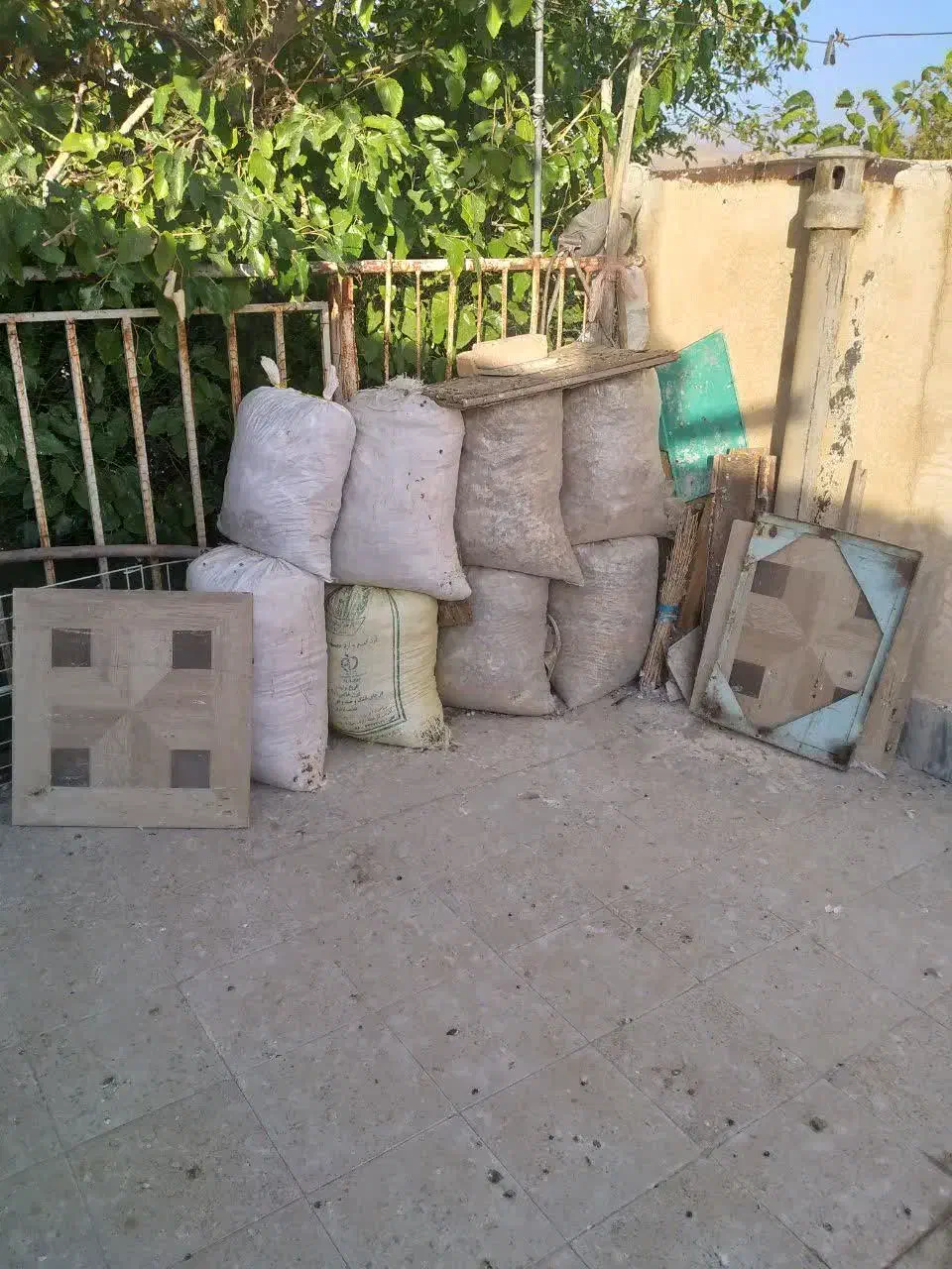 کود ، فضله کبوتر چای خشک|خدمات باغبانی و درختکاری|بروجرد, |دیوار