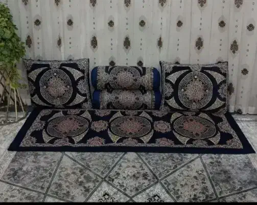 شاه نشین تکی به قیمت مناسب|مبلمان خانگی و میز عسلی|بروجرد, |دیوار