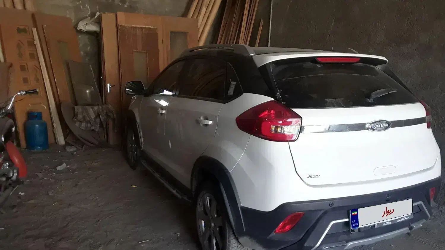 ام وی ام ایکس ۲۲ لاکچری ۴۰۱کارکرد ۲۹ تا کار|خودرو سواری و وانت|شهرضا, |دیوار